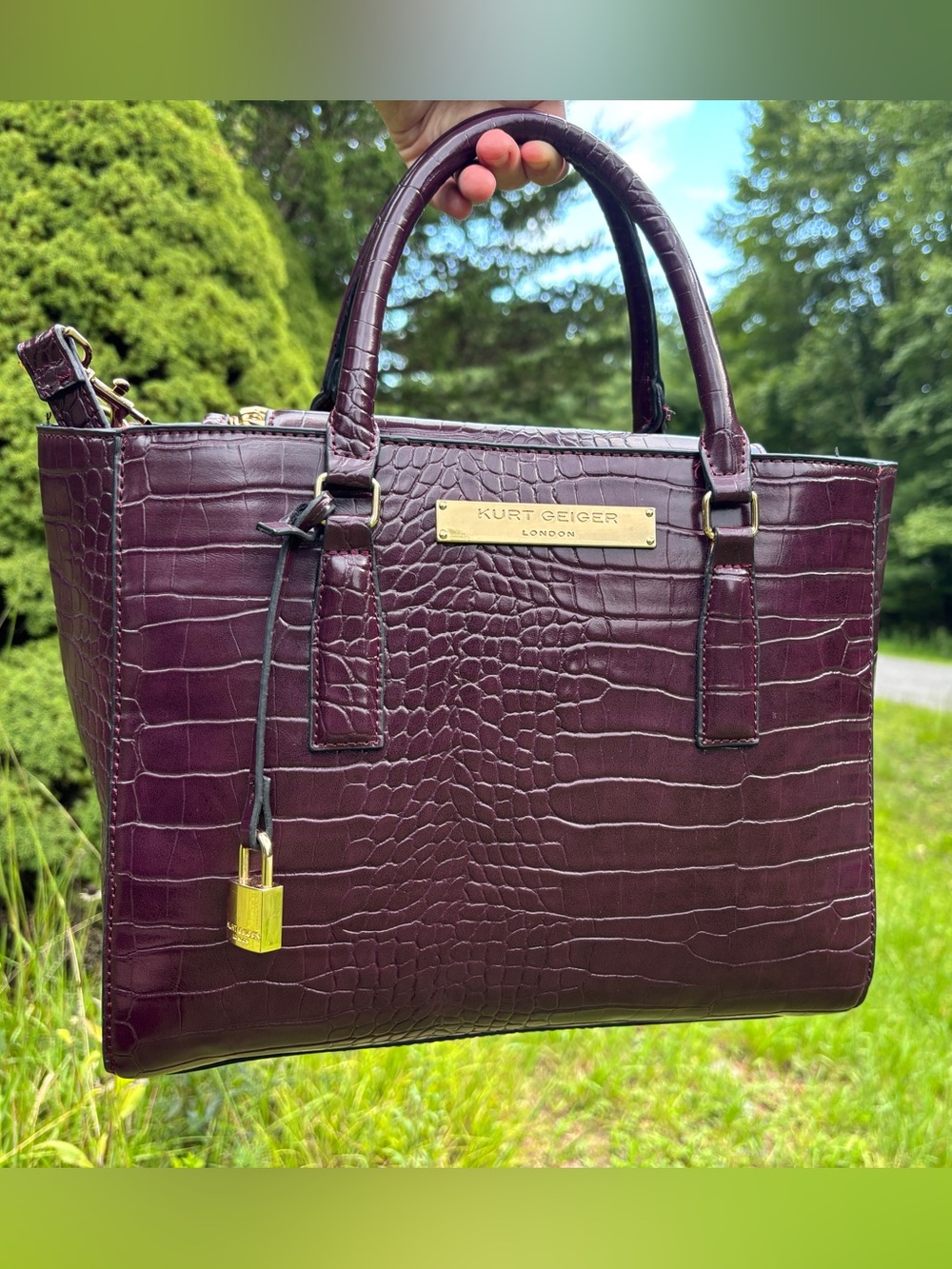 Kurt Geiger London Croc-Embossed Crossbody Bag - Picture 15 of 17